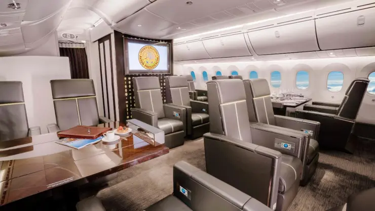 Se va a relanzar el esfuerzo para venderlo y para ello una opción es que alguna empresa mexicana lo adquiera, otra aceptar una copropiedad y una tercera es rentar la aeronave.
