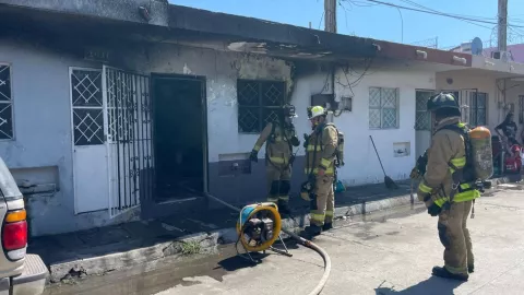 Incendio en la colonia Olímpica en Mazatlán