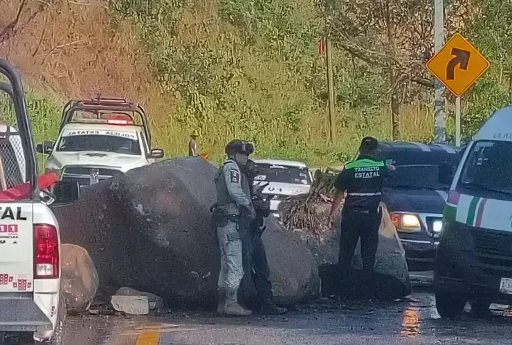Derrumbes Autopista del Sol 2 de enero 2026