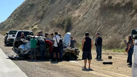 VIDEO: Fuerte volcadura en el bulevar 2000 este domingo