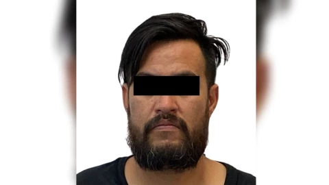 El hombre fue detenido cuando iba en un vehículo con otra persona.