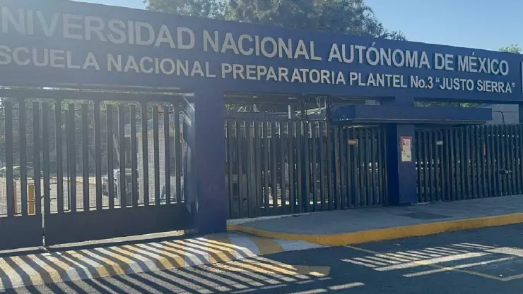 Se registra paro de actividades en Prepa 3