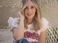 Jimena Pérez con blusa de labios..jpg