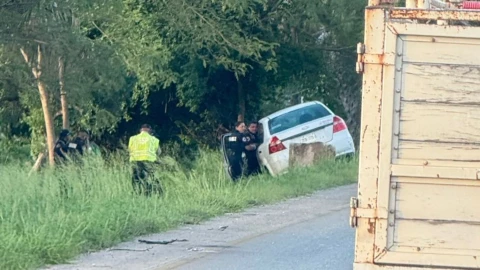Captan en VIDEO un fuerte accidente en el Periférico de Mérida; una explosión de llanta lo provocó