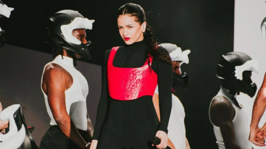 La Rosalía sube la temperatura con tremenda foto en Instagram