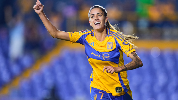 Jheniffer Cordinali con Tigres Femenil