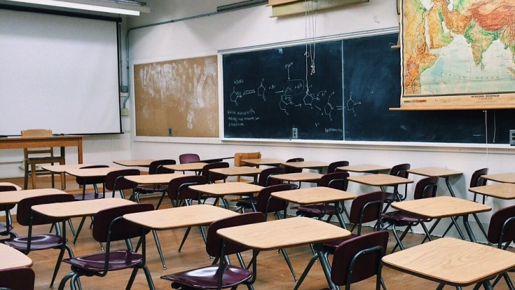 Suspenden actividades al aire libre en escuelas de la SEP en la CDMX por alerta ambiental