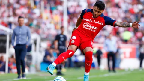 Alexis Vega fue operado tras lesion en rodilla