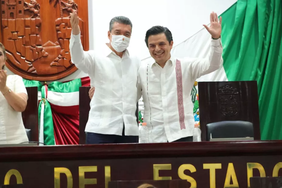 Zoé y Rutilio Chiapas IMSS.jpeg