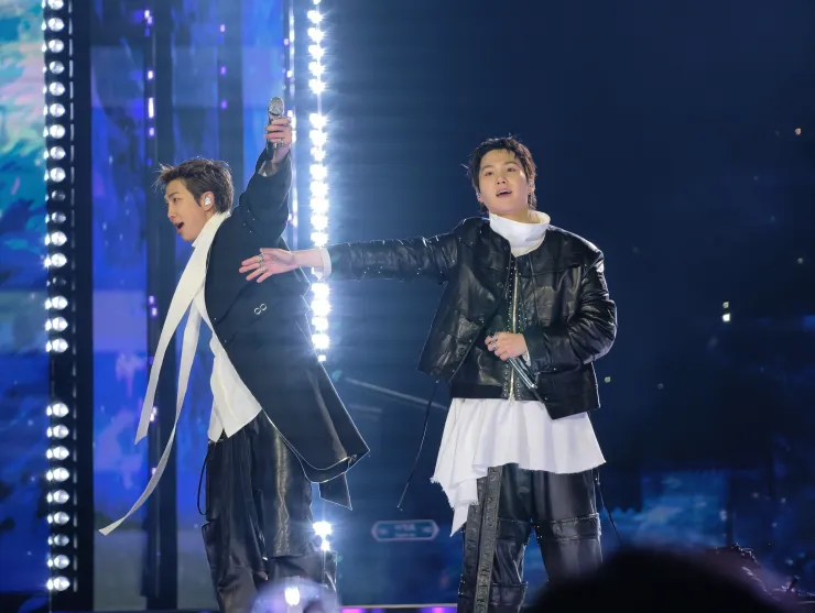 BTS 19.jpeg