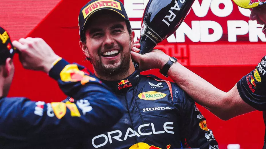 ¡Triunfa en el GP de China 2024! Checo Pérez consigue el tercer lugar del podio; Verstappen sigue liderando