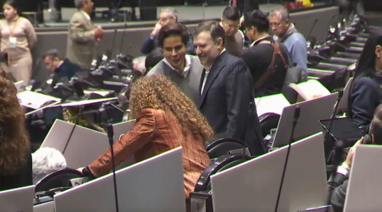 ¿Quién protege a Daniel Asaf? Reaparece en la Cámara de Diputados.