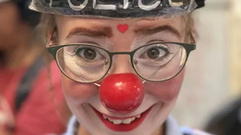 Hashoteret Az-Oolay (La Policía Entonces-Quizás) Jesuralen