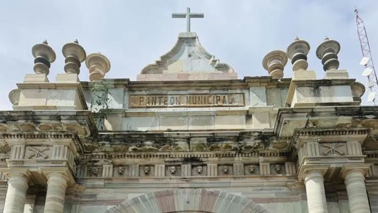 Panteón Santa Paula Guanajuato origen momias