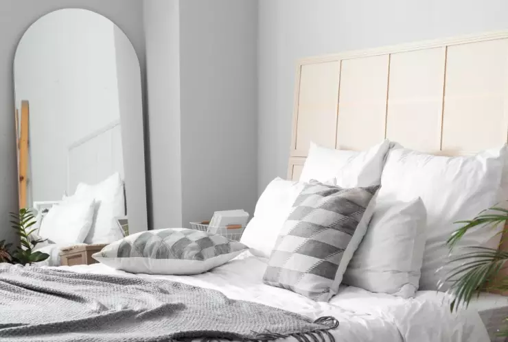 El error m&aacute;s com&uacute;n con los espejos en tu habitaci&oacute;n que podr&iacute;a estar arruinando tu energ&iacute;a seg&uacute;n el Feng Shui
