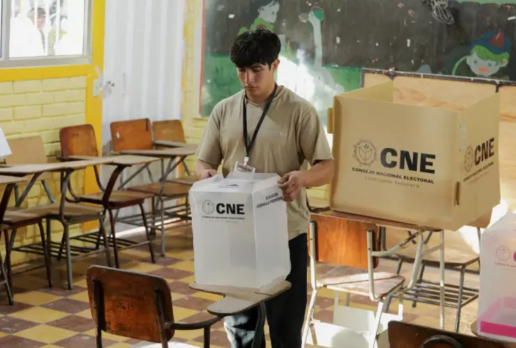 Casilla electoral en Honduras del 30 de noviembre de 2025.