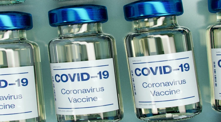 Cofepris-Aprueban-venta-de-vacunas-anticovid-de-Pfizer-y-Moderna