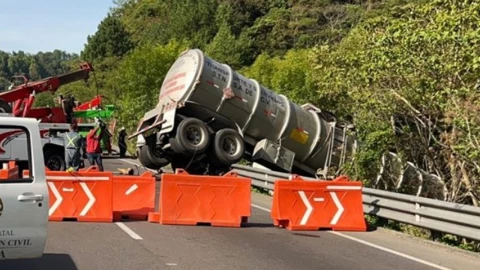 autotanque volcado autopista méxico tuxpan hoy