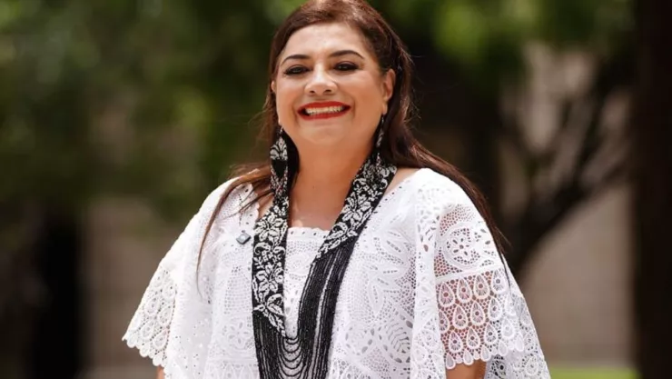 Clara Brugada no estuvo con Sheinbaum en el desfile del 20 de noviembre por un procedimiento médico