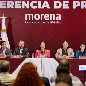 Morena abre carrera por coordinaciones municipales.