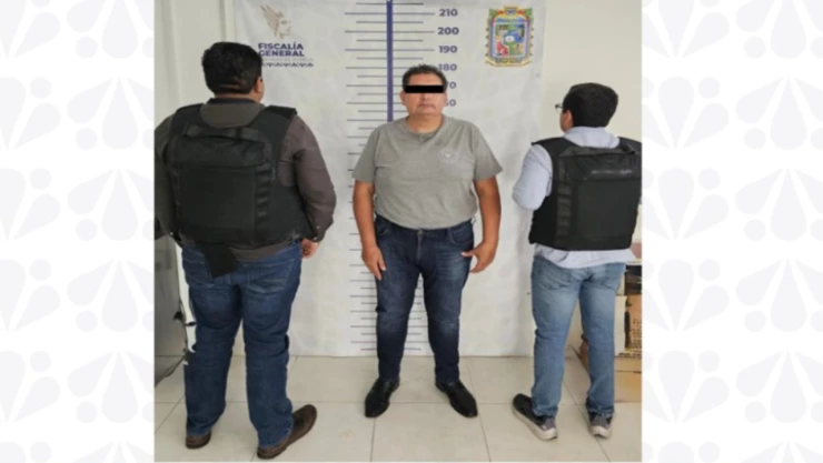 Agente de la FGE Puebla detenido por pedir soborno