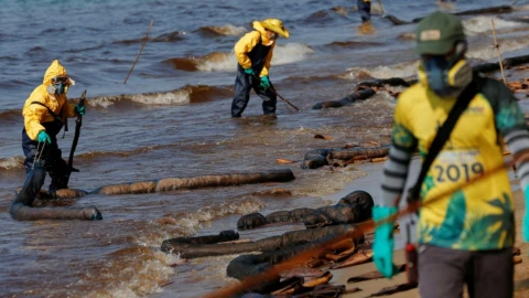 playa tailandia derrame petroleo