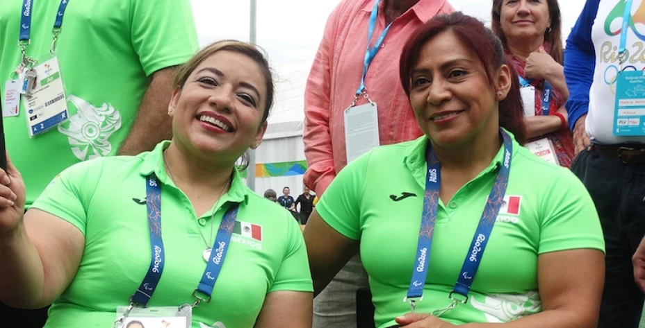 NADADORAS PARALIMPICAS