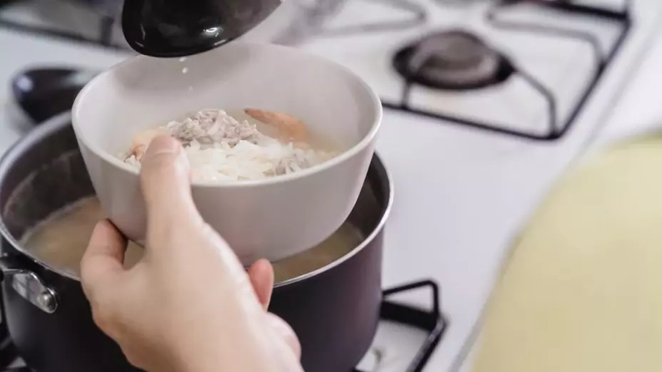 Cocinar con ollas de tapa