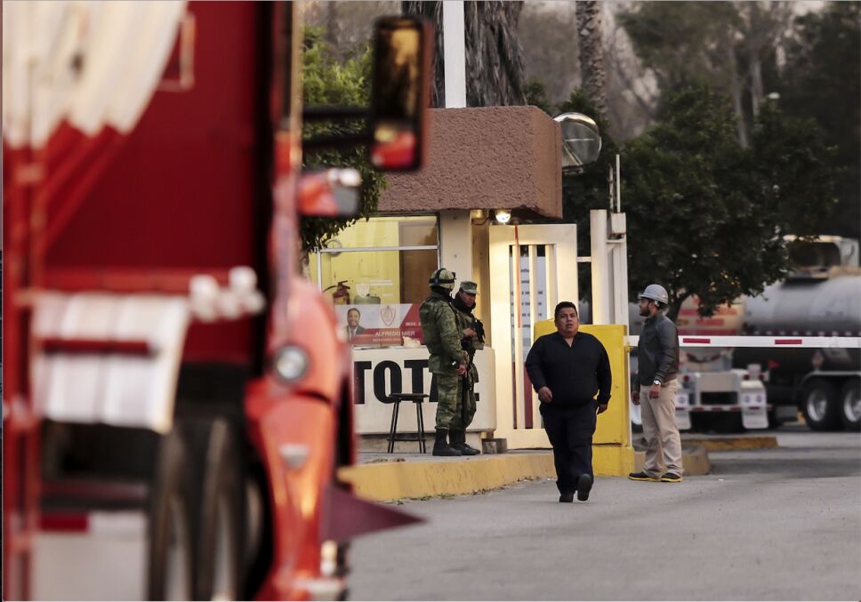 Gobierno federal trabaja para normalizar distribución de combustibles