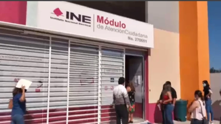 Creedencial de elector qué días no labora el INE 2022