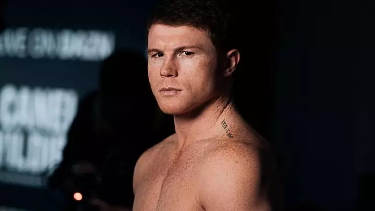 canelo alvarez gasolineras.jpg