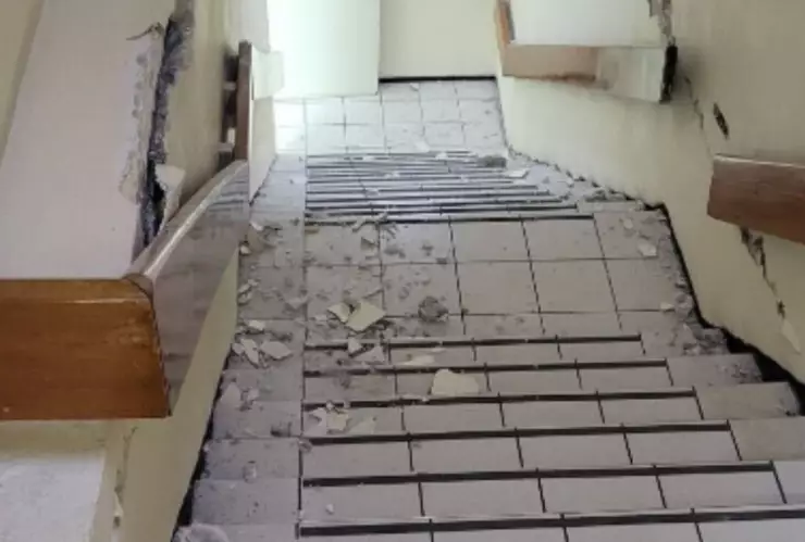 Alerta sísmica y evacuación terminan en fatal caída de abuelito en Benito Juárez