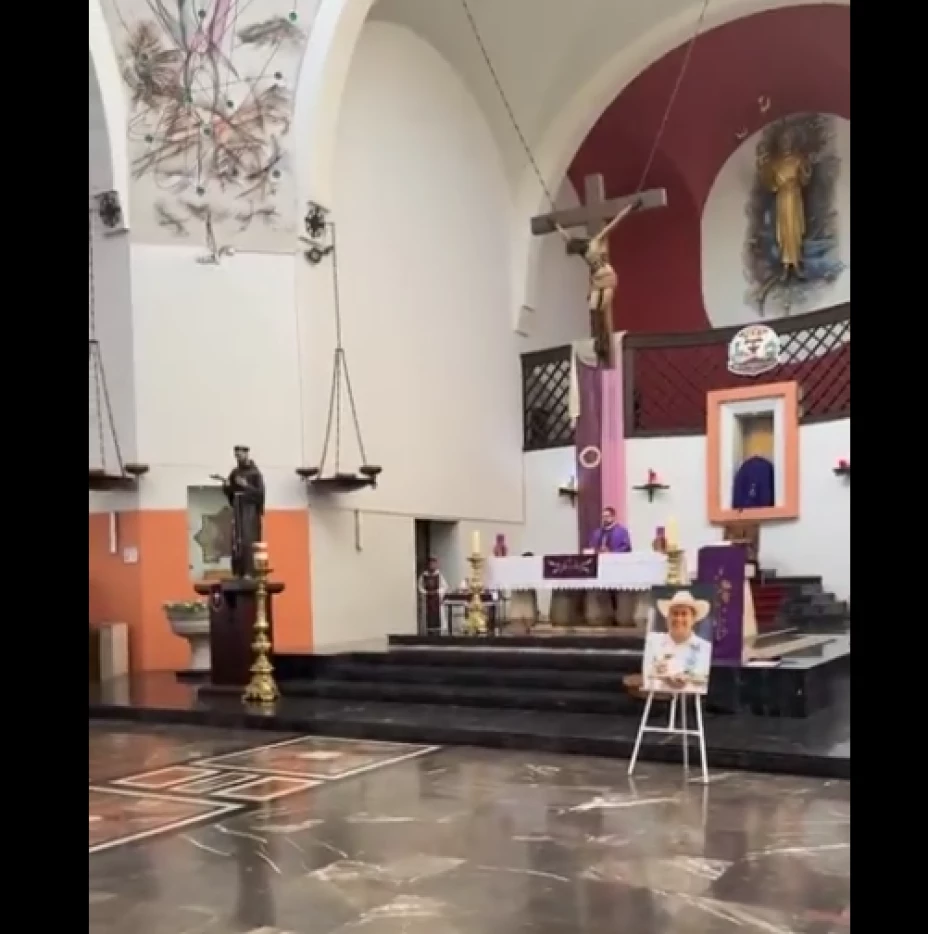 Grecia Quiroz Facebbok misa.png