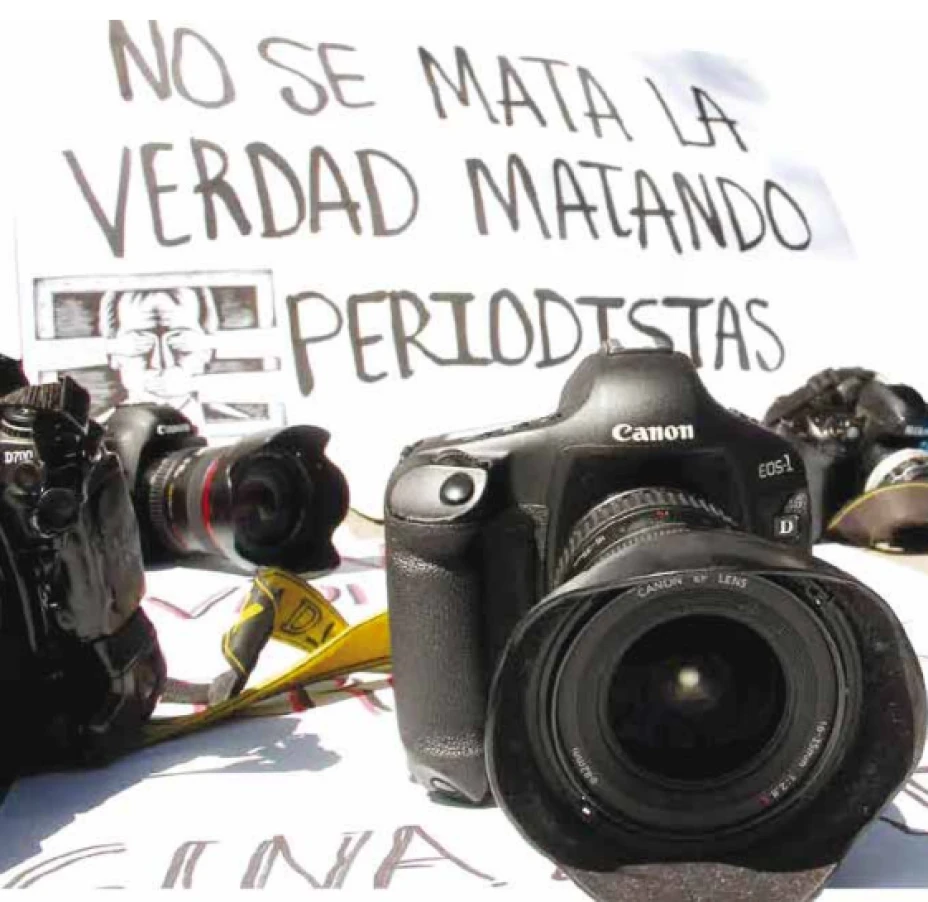 periodistas3.png