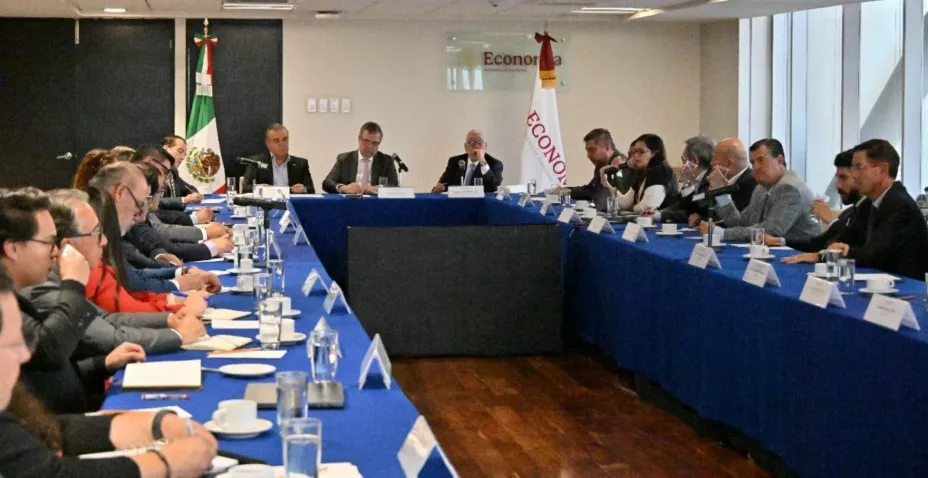 Secretaría de Economía consultas 1 octubre 2025.jpg