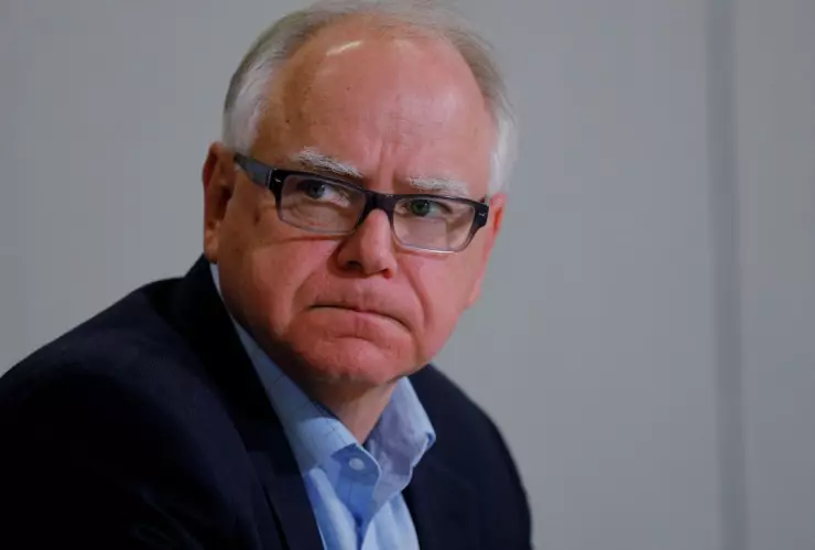 Kamala Harris elige a Tim Walz como compañero de fórmula