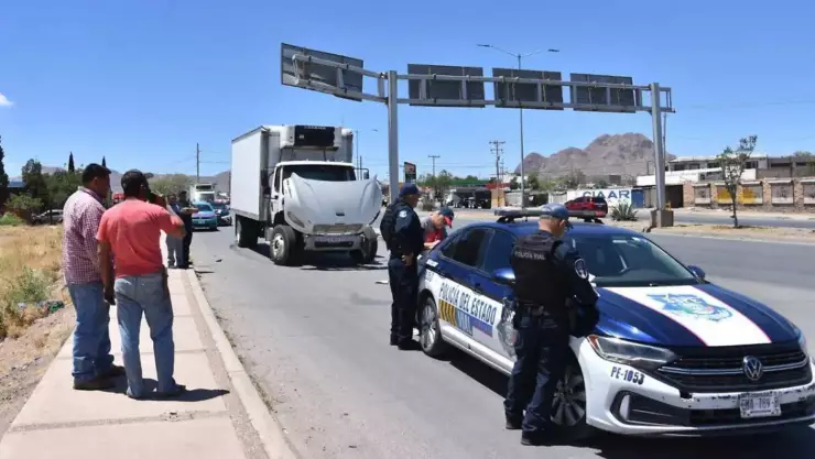 Choque múltiple en la Plan de Ayala