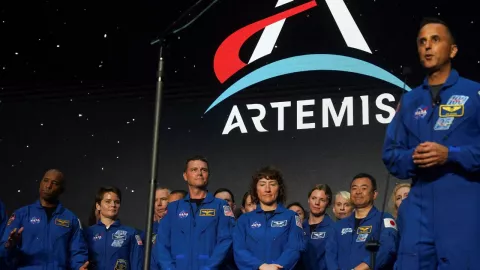 misi&oacute;n artemis luna 2025