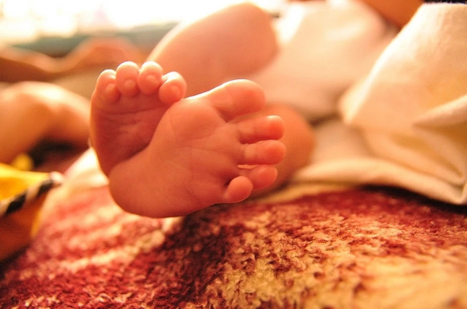 La pasajera y el bebé fueron reportados en perfecto estado de salud