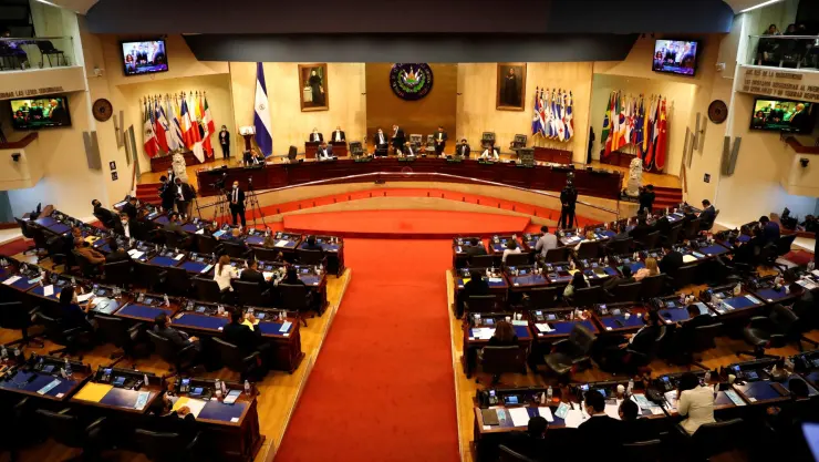 el-salvador-congreso-corte-supremo.jpg