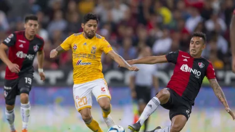 Javier Aquino Tigres