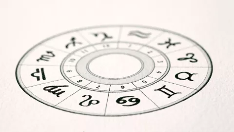 Los horóscopos de Esperanza Gracia indican que es una jornada para encender la chispa que hay dentro de cada uno.