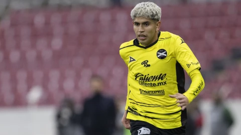 Carlos Vargas como jugador de Mazatlán