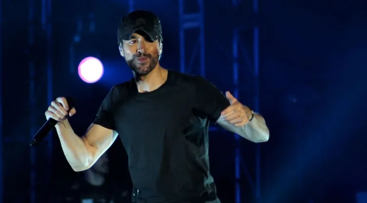 Enrique Iglesias quiere trabajar en Ventaneando tras su retiro de los escenarios