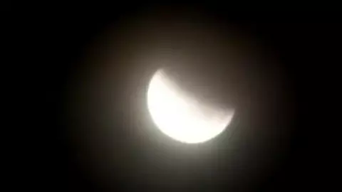 Eclipse lunar