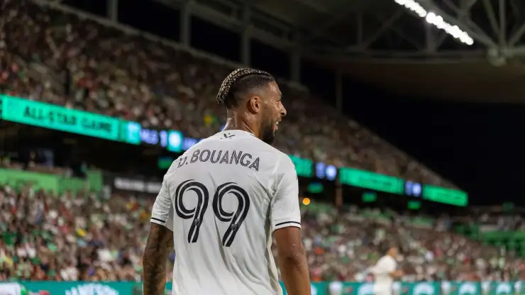 Denis Bouanga podría jugar en Rayados de Monterrey