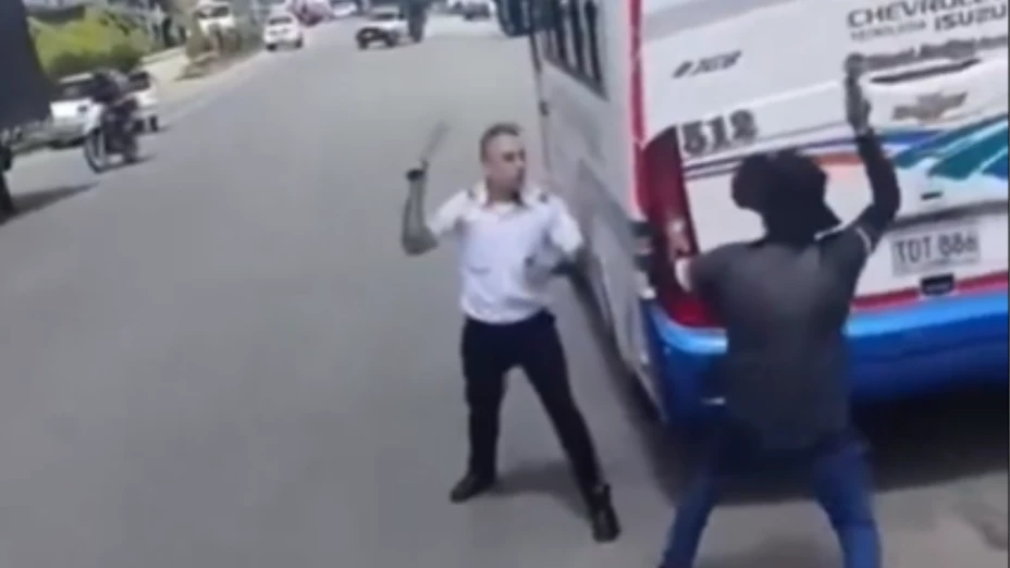 pelea a machetazos en Medellín 2025.png