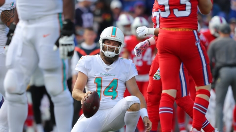 Miami Dolphins v Buffalo Bills
