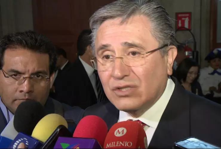 Arremete otra vez el Ombudsman contra la PGR por obstrucción al caso Ayotzinapa