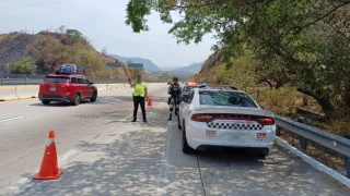 Hay consejos y recomendaciones fundamentales para manejar seguro en autopistas y carreteras de México